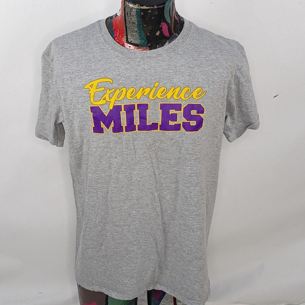 Experience Miles Golden Bears Gray Tshirt Size Medium
